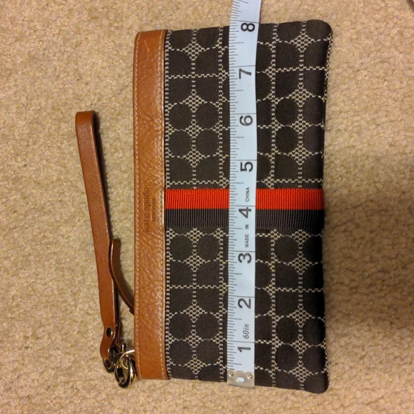 Kate Spade wristlet - Picture 7 of 7